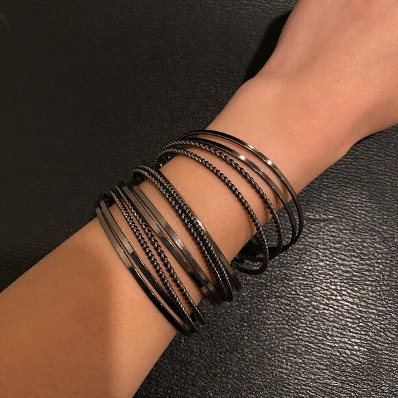 Black Metal Multi Chain Cuff Bracelet - Picture 2 of 2